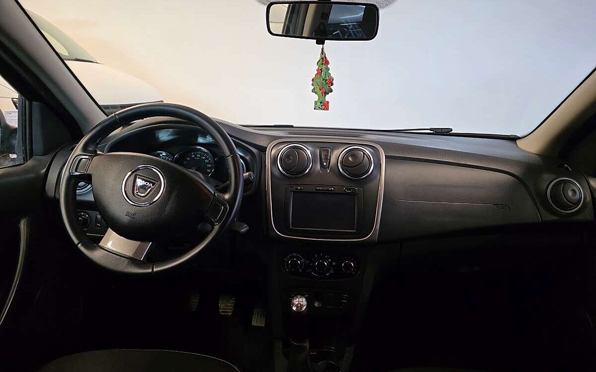 Dacia Logan – Bild 7