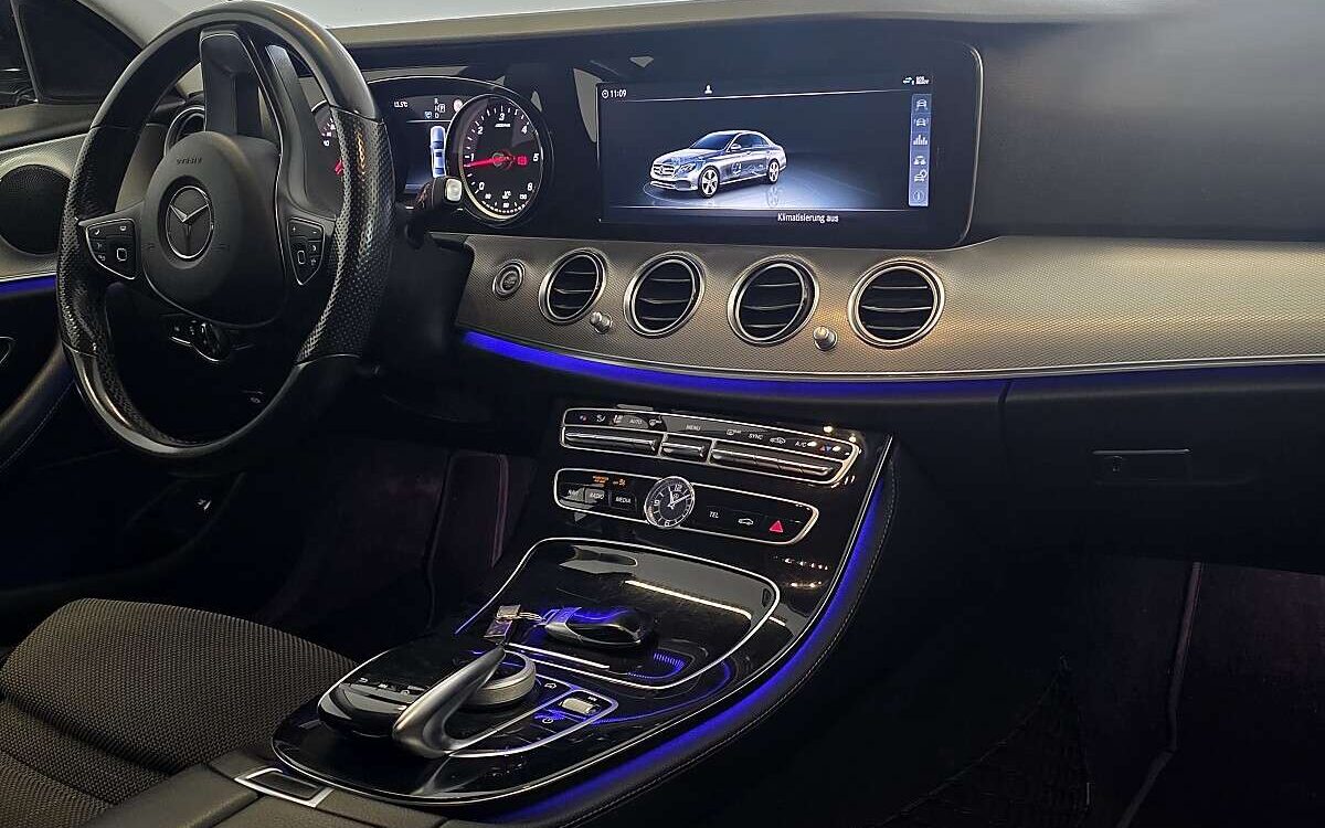 Mercedes-Benz E-Klasse – Bild 11