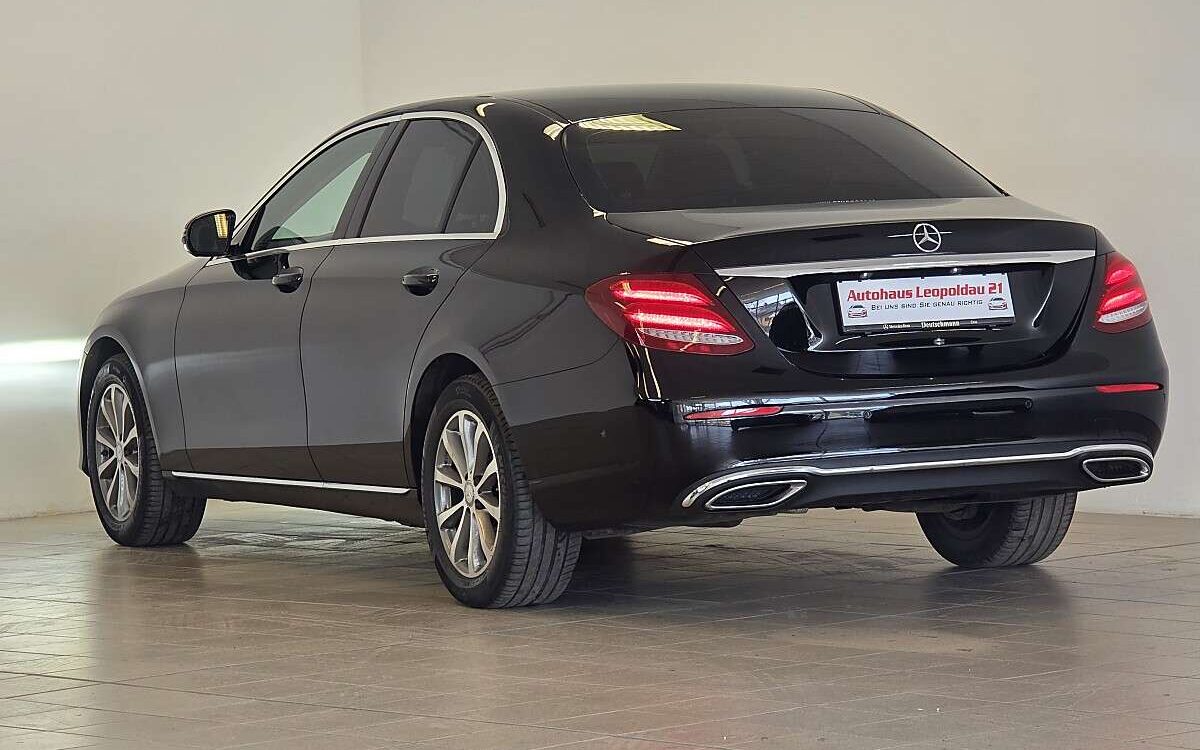 Mercedes-Benz E-Klasse – Bild 3