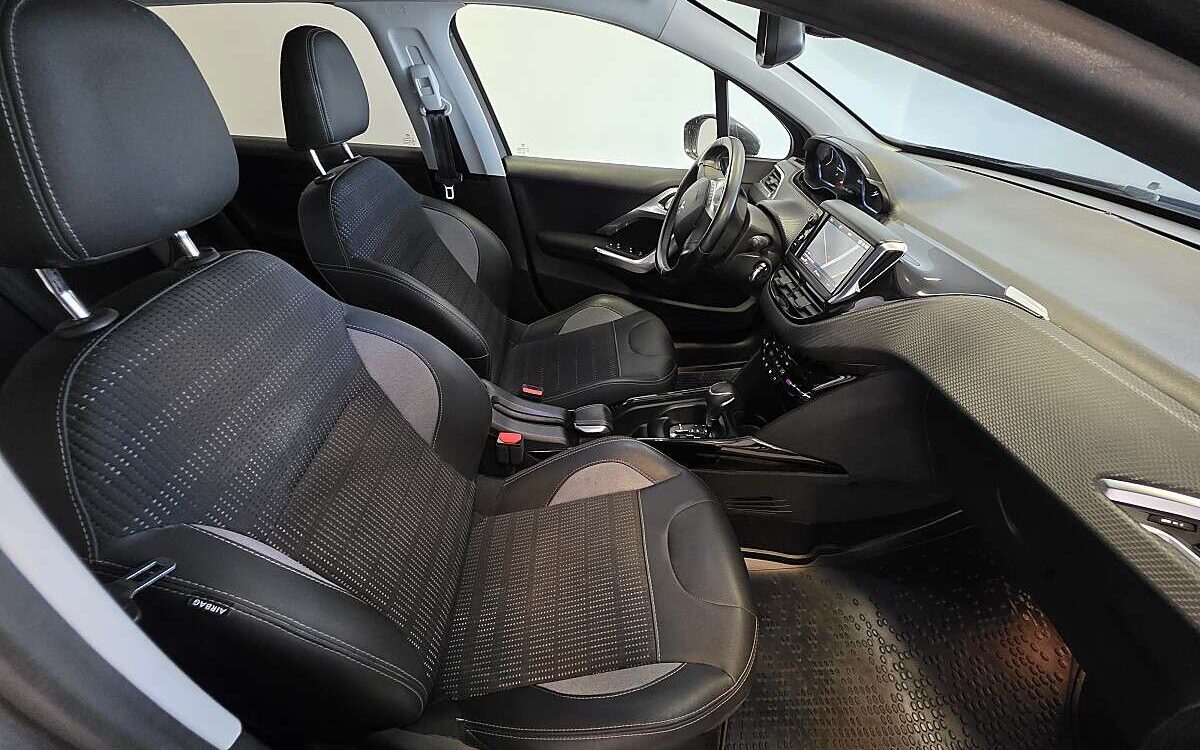 Peugeot 2008 – Bild 8