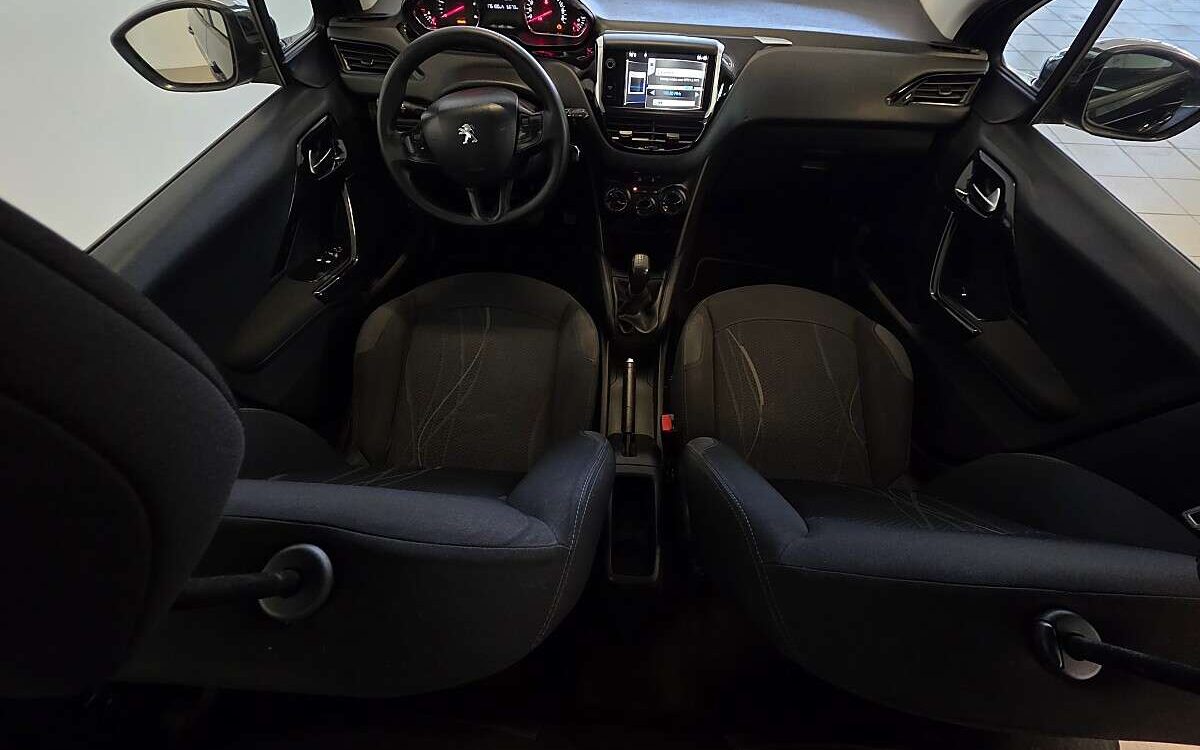 Peugeot 208 – Bild 11