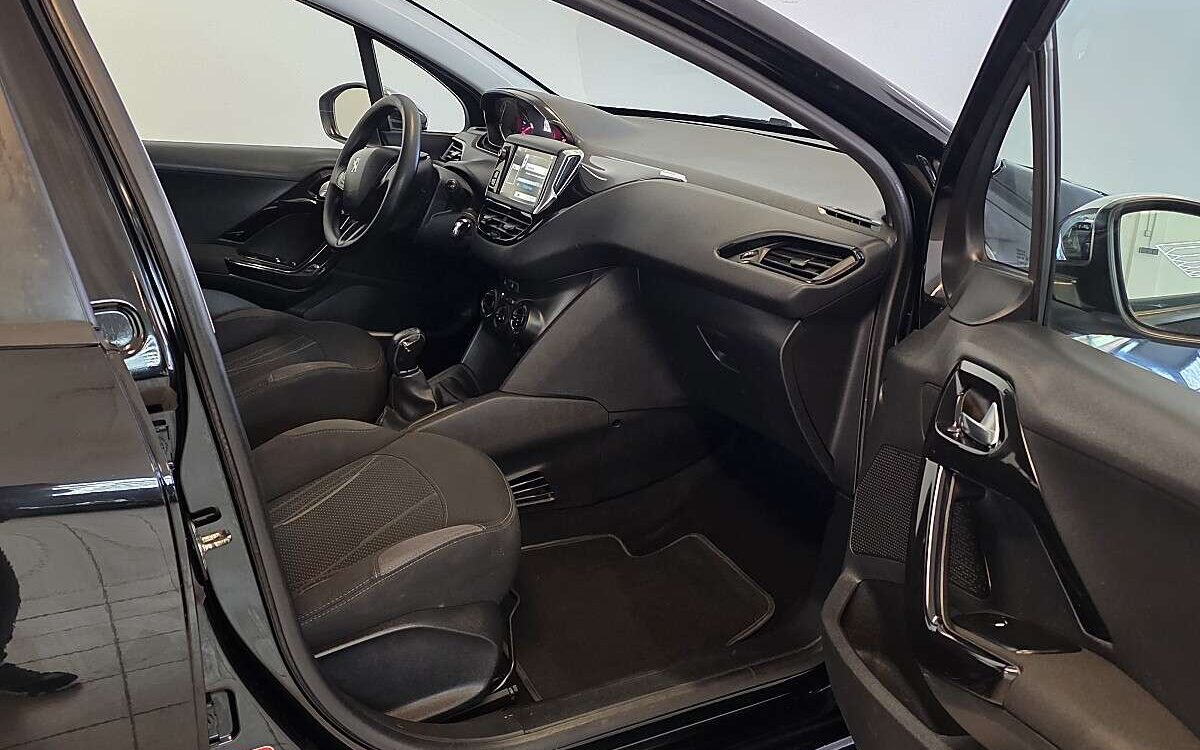 Peugeot 208 – Bild 8